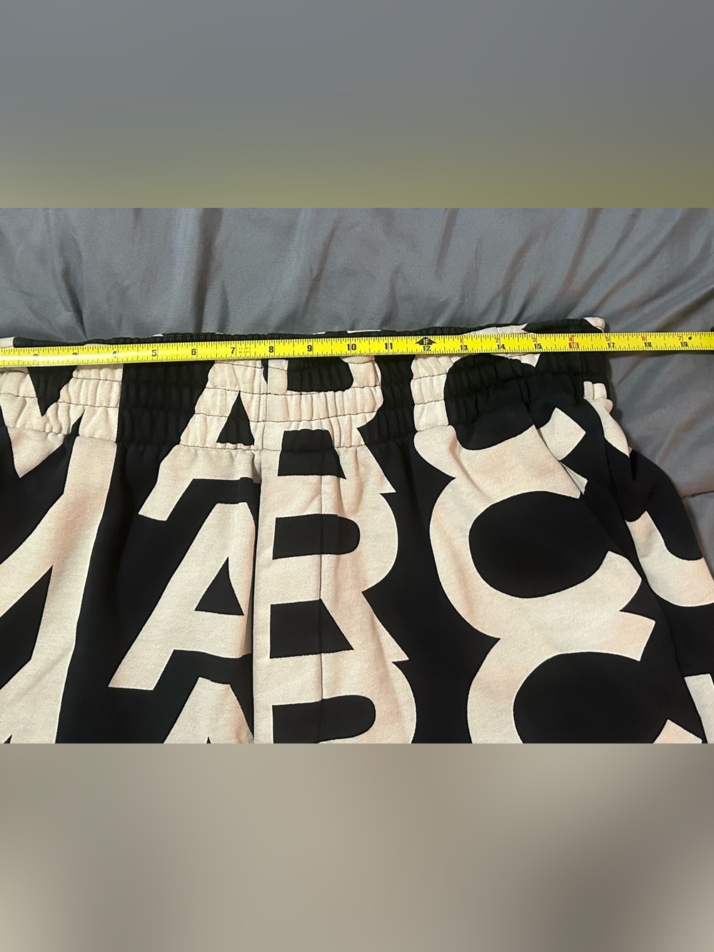 Marc Jacobs Black Wide-Leg Sweatpants with Cream Monogram - Picture 6 of 6